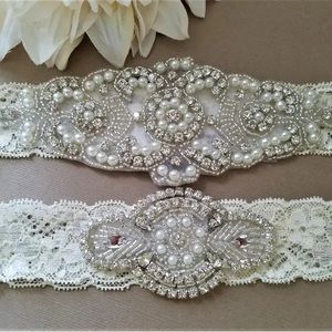Wedding garter set